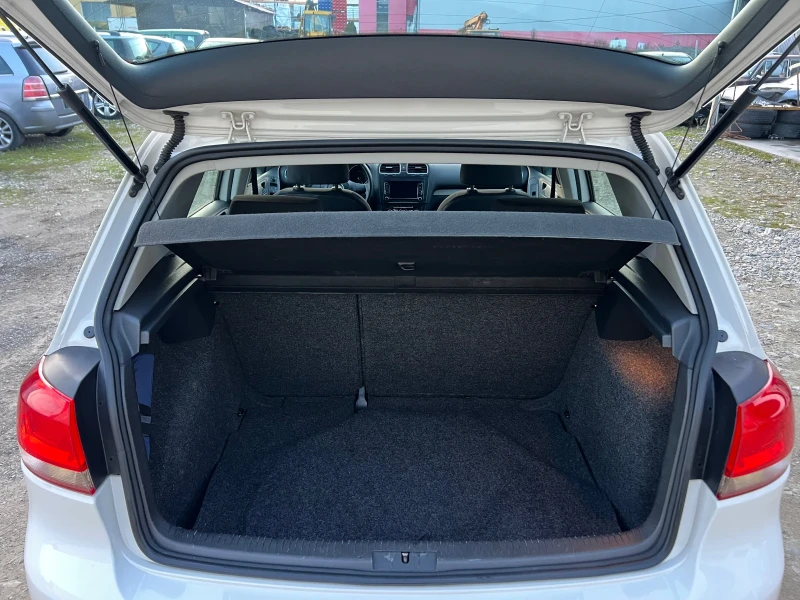 VW Golf 1.6TDI-105к.с., снимка 9 - Автомобили и джипове - 52885812