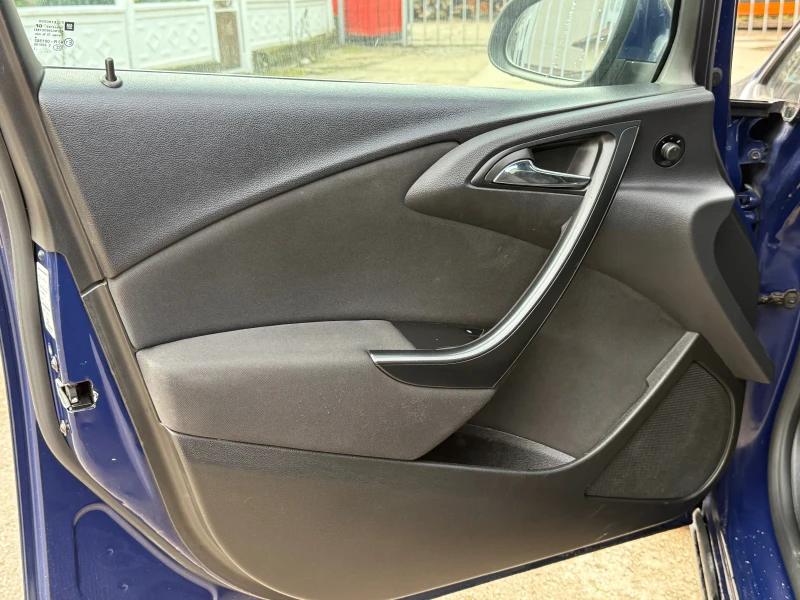 Opel Astra НОВ ВНОС КЛИМА 1.7 ДИЗЕЛ, снимка 12 - Автомобили и джипове - 53076529