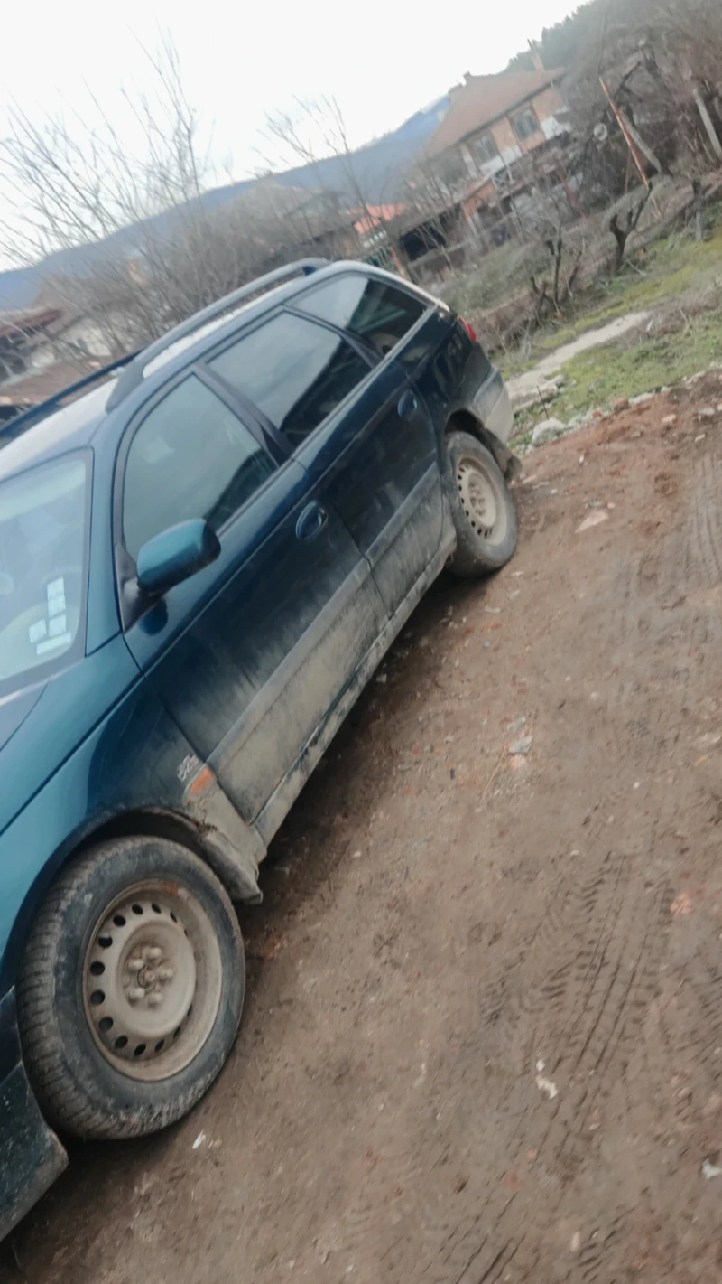 Toyota Avensis T22 2.0 D4D, снимка 2 - Автомобили и джипове - 53288619