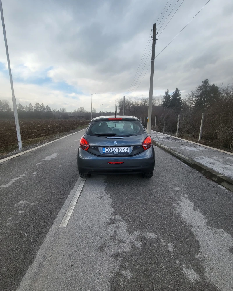 Peugeot 208 GPL, снимка 6 - Автомобили и джипове - 53514324