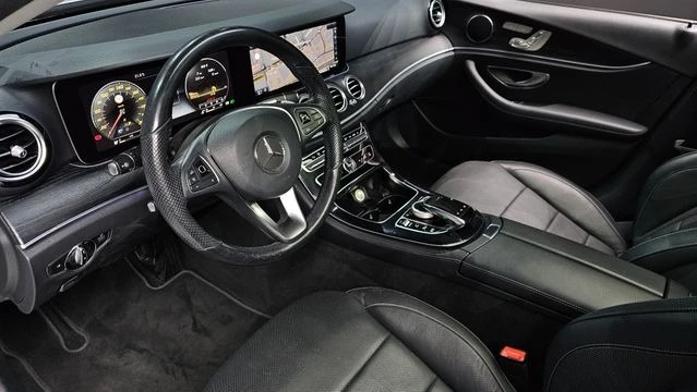 Mercedes-Benz E 300 Avantgarde * DIGITAL * 360 * ОБДУХ * ПАНО * М. ТОЧ, снимка 6 - Автомобили и джипове - 56309312