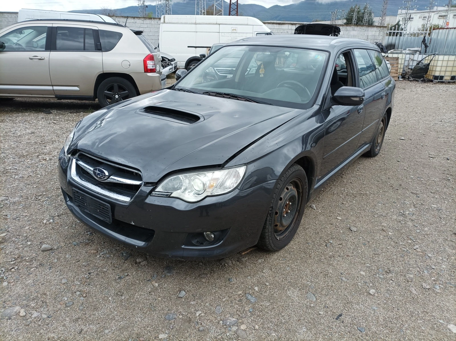 Subaru Legacy 2.0 DI - НА ЧАСТИ , снимка 1