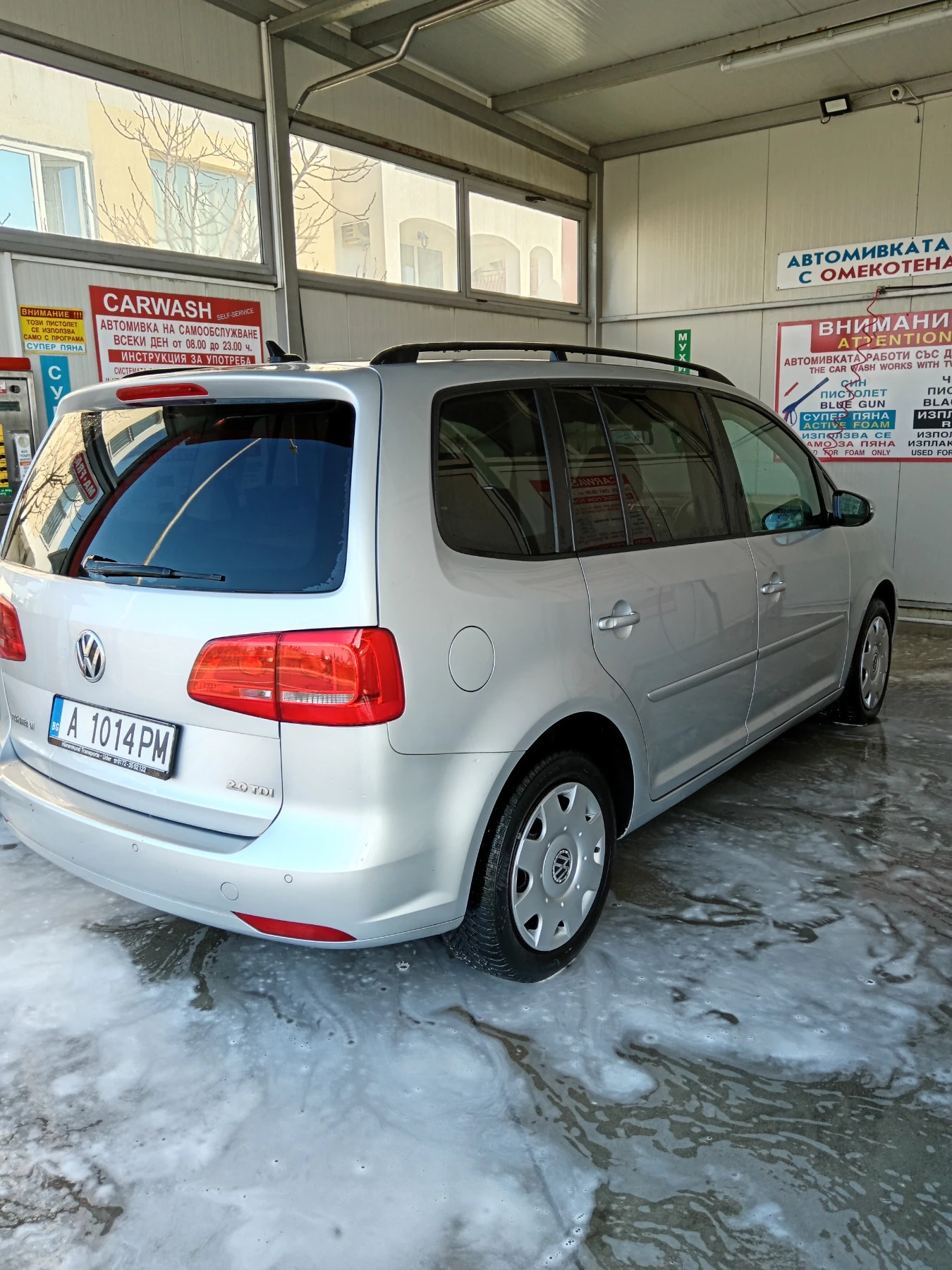 VW Touran 2.0 TDI 140 - изображение 8