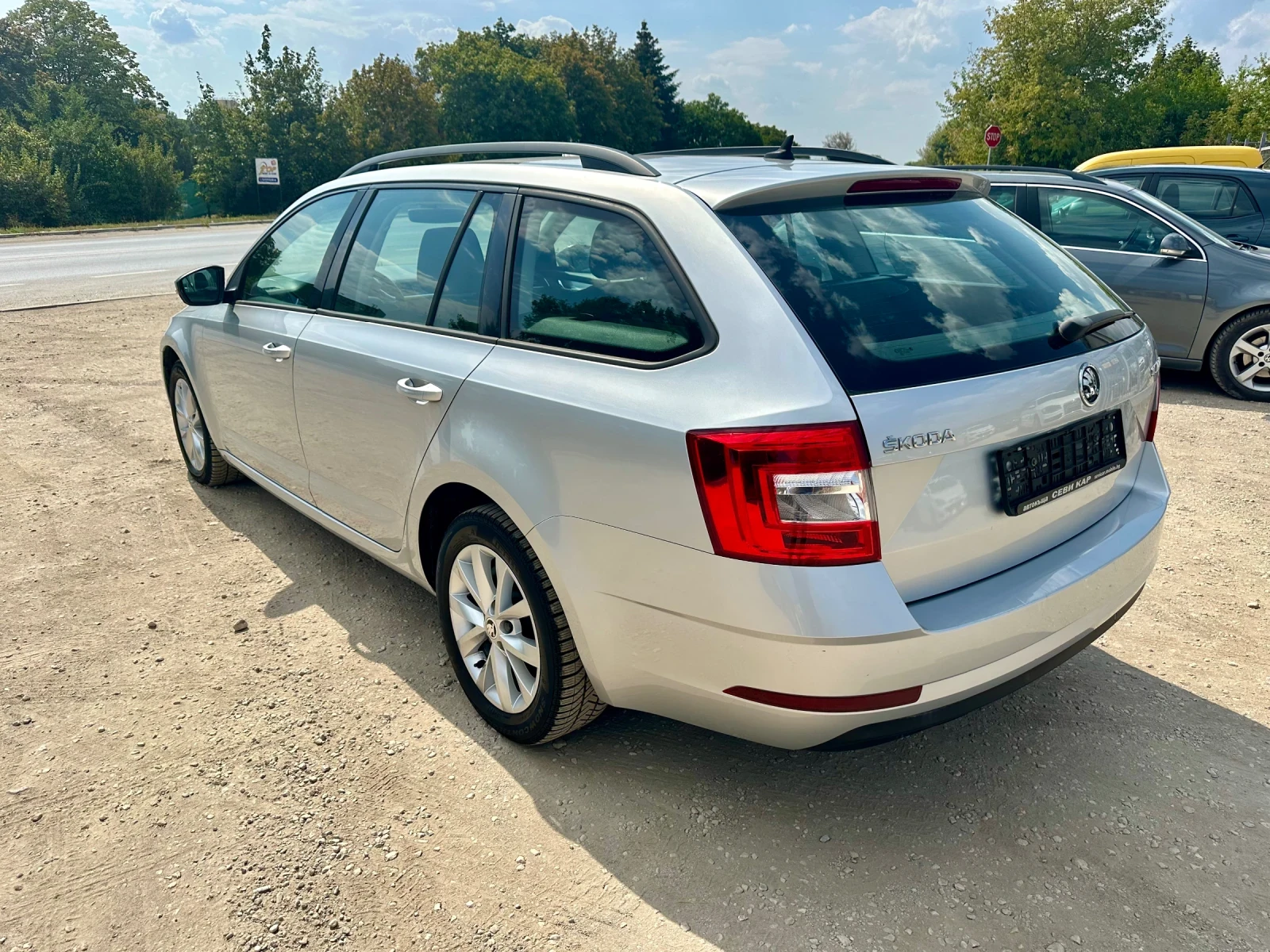 Skoda Octavia 1.6tdi, Navigation, Euro6, LED, Facelift  - изображение 5