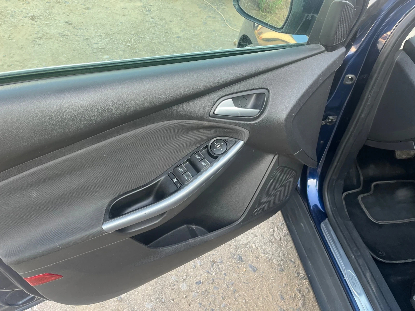 Ford Focus 2.0  - изображение 9