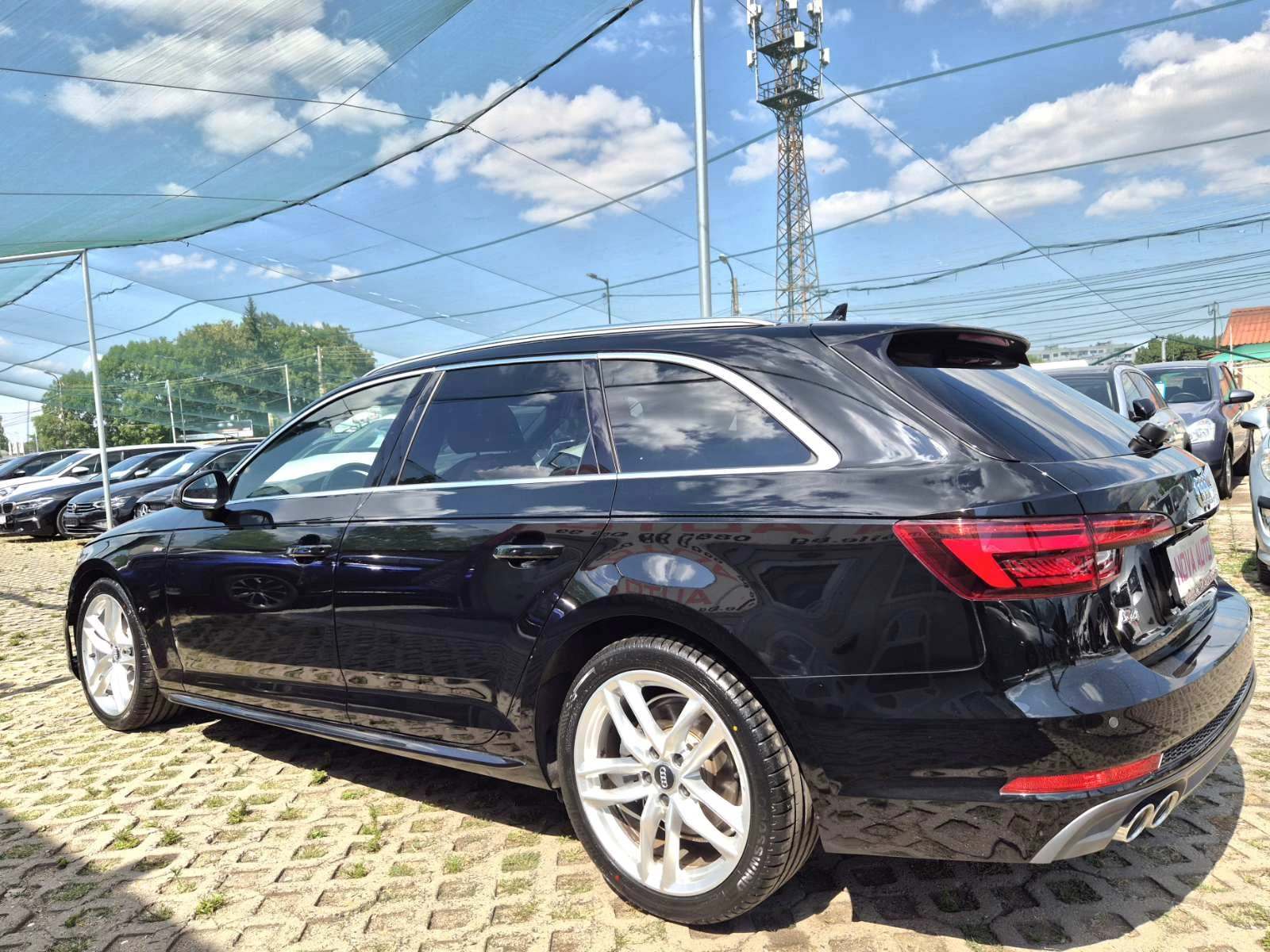 Audi A4 2.0D-190кс-S LINE - изображение 2