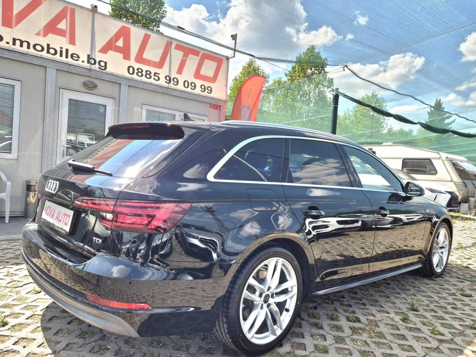 Audi A4 2.0D-190кс-S LINE - изображение 4