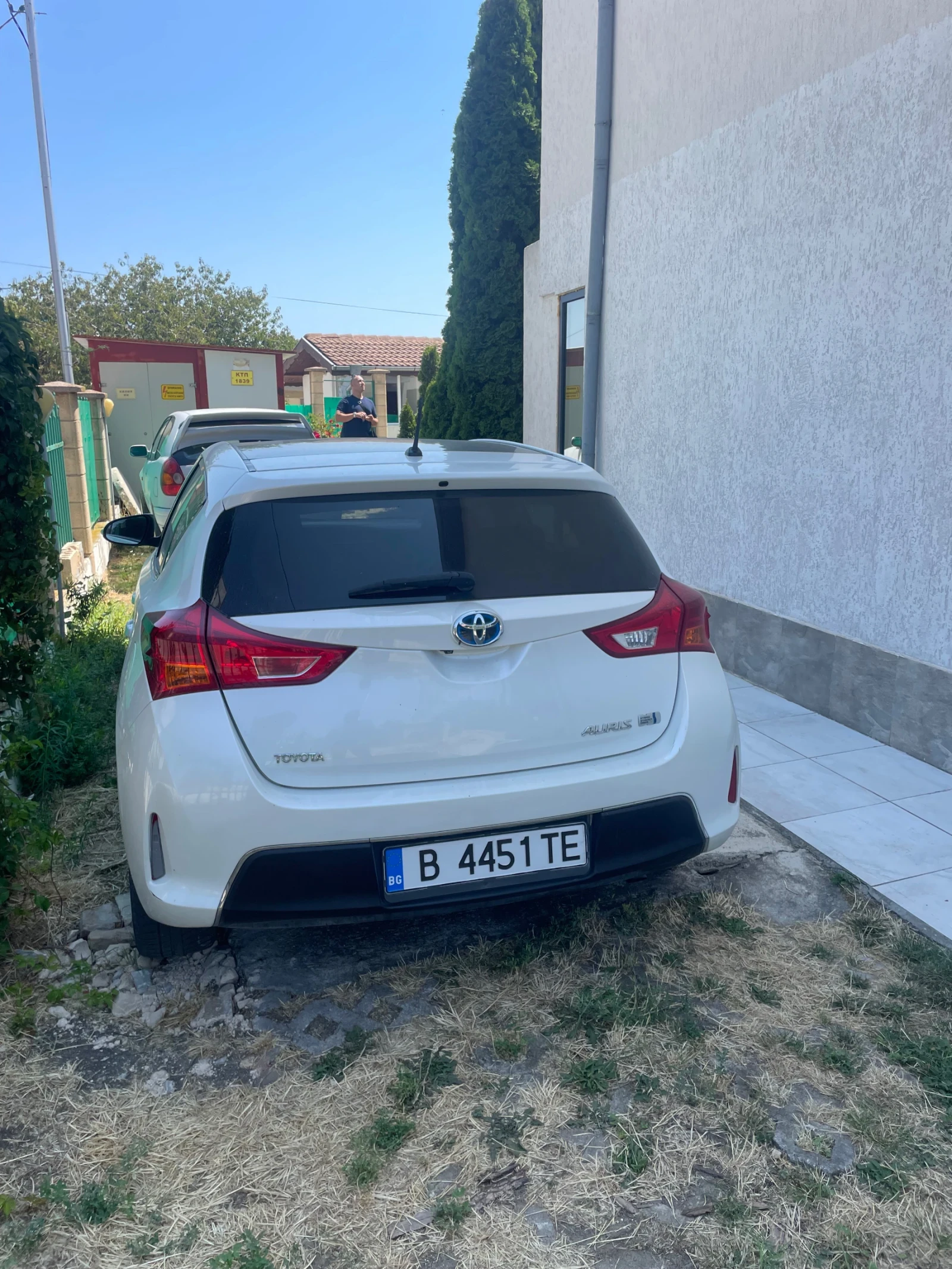 Toyota Auris  - изображение 2