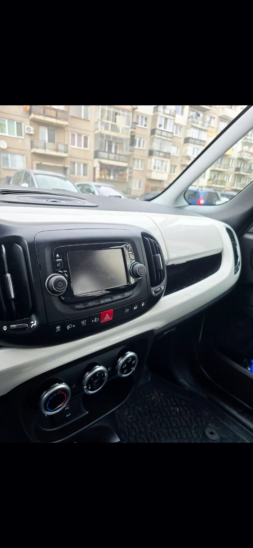 Fiat 500L  /  (CNG)  | Mobile.bg   7