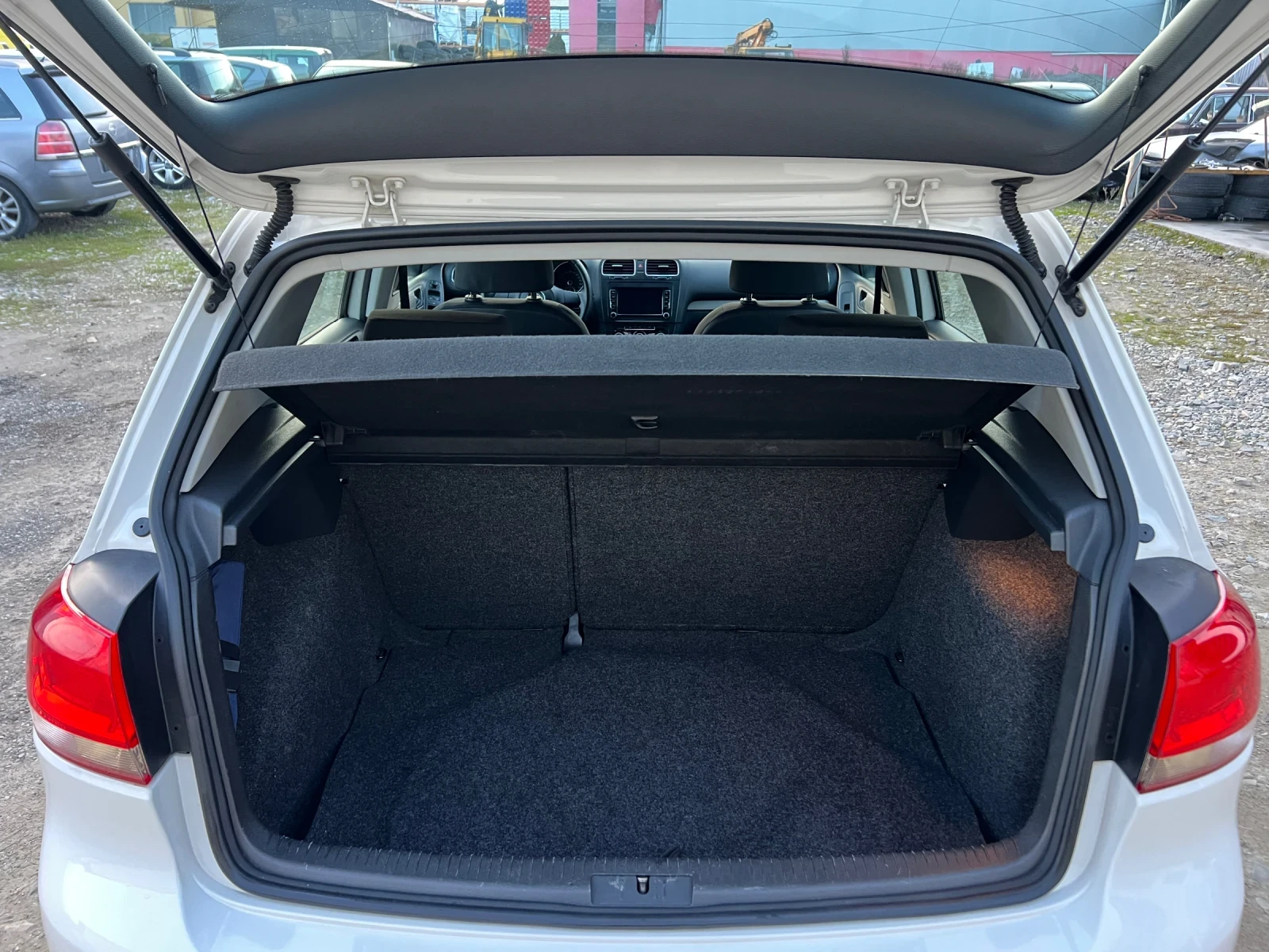 VW Golf 1.6TDI-105к.с. - изображение 9