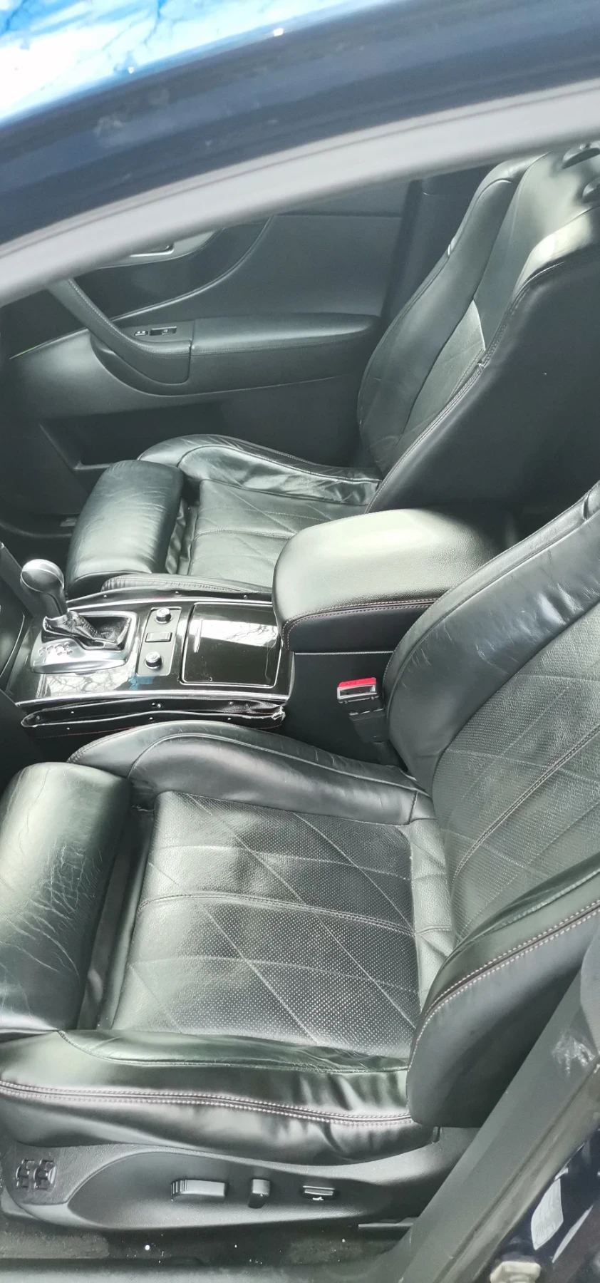 Infiniti Q70 70S дисктроник 360камера BOSE Black interior , снимка 13 - Автомобили и джипове - 53750874