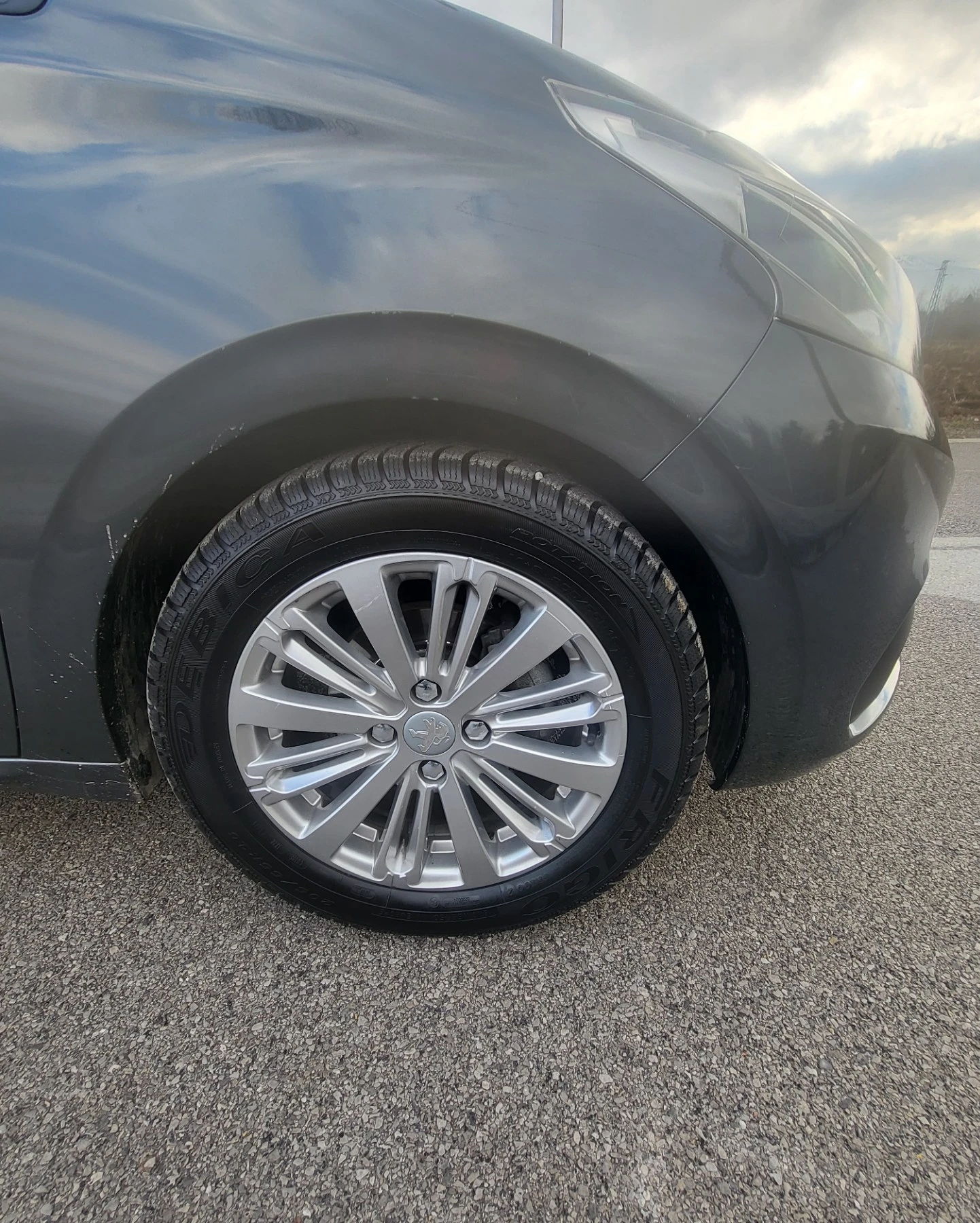 Peugeot 208 GPL - изображение 10