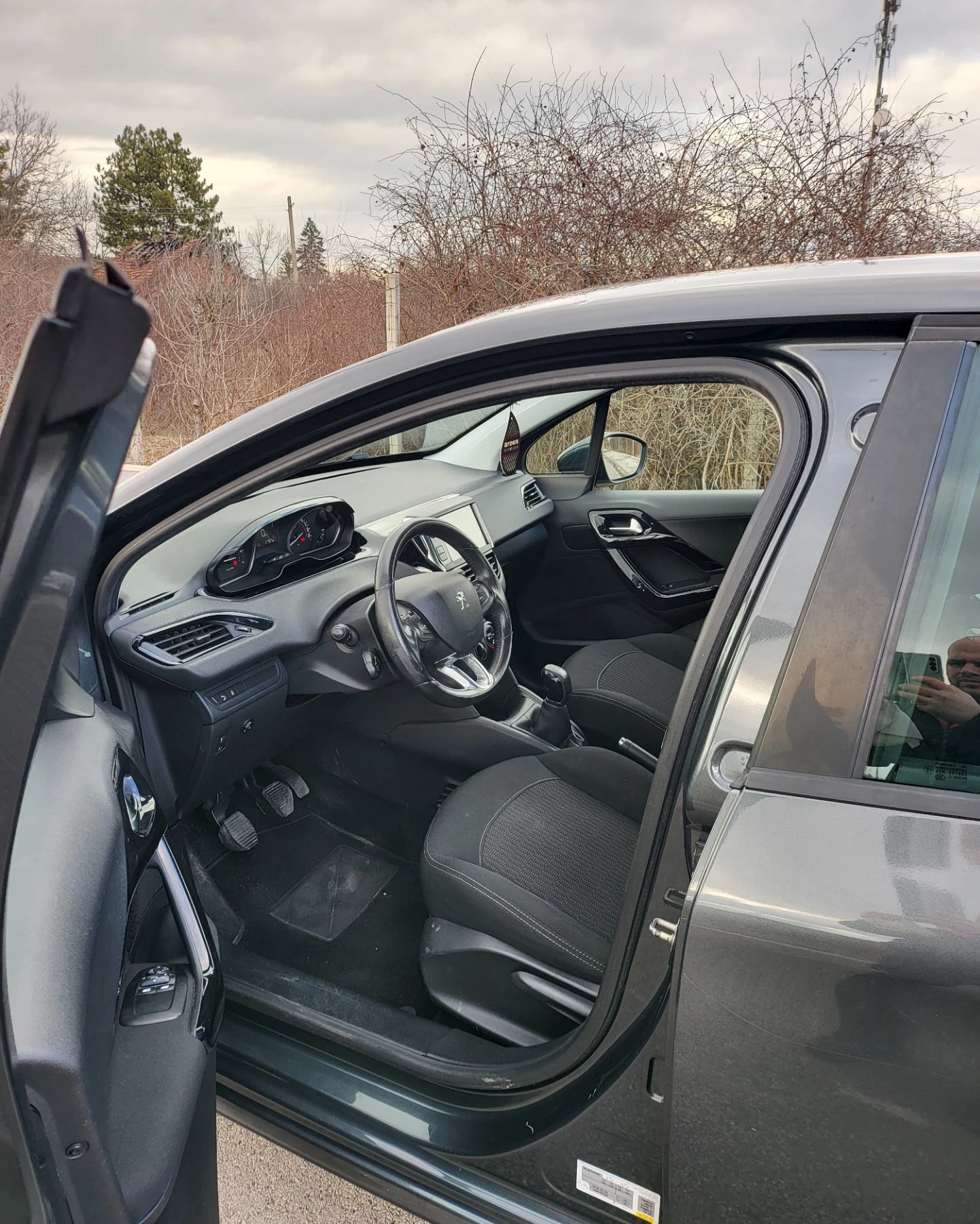 Peugeot 208 GPL | Mobile.bg � ����������� 12