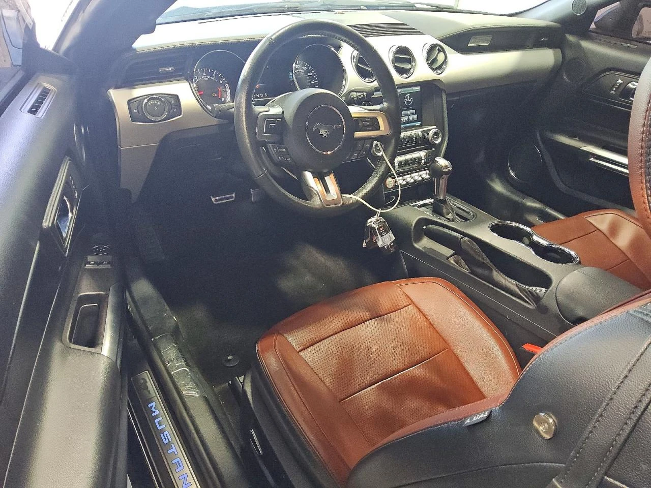 Ford Mustang, снимка 8 - Автомобили и джипове - 53962407