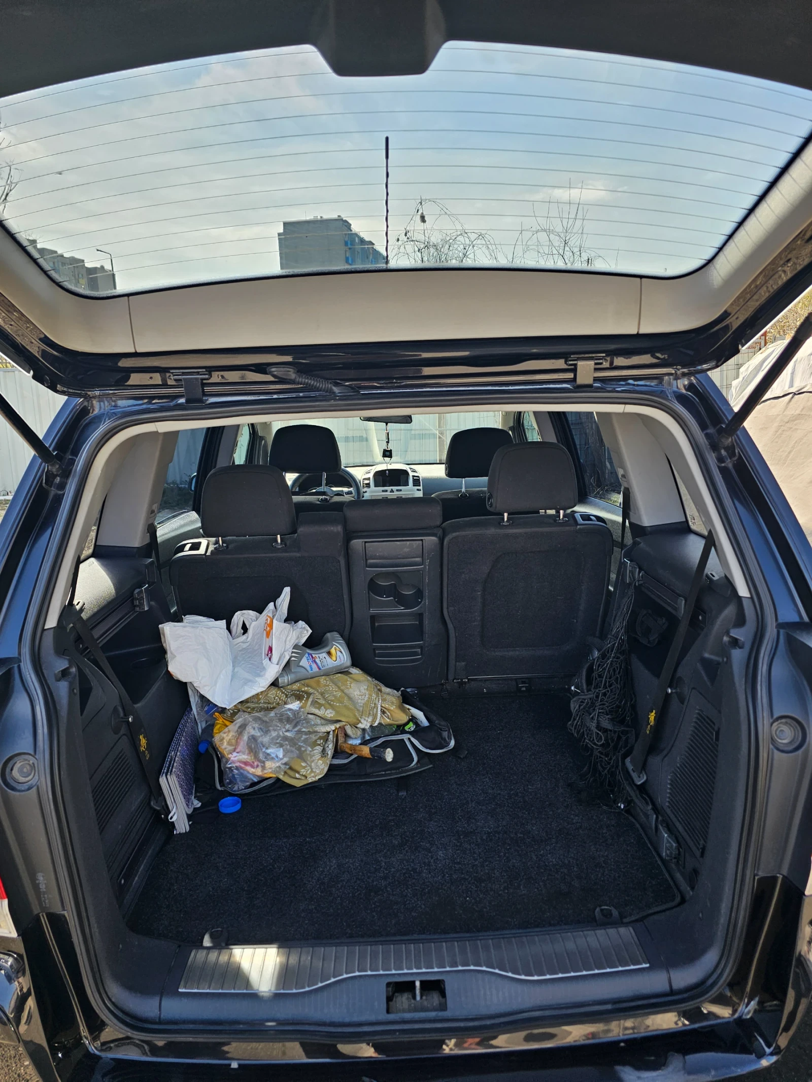 Opel Zafira 1.9 cdti, снимка 6 - Автомобили и джипове - 54027386