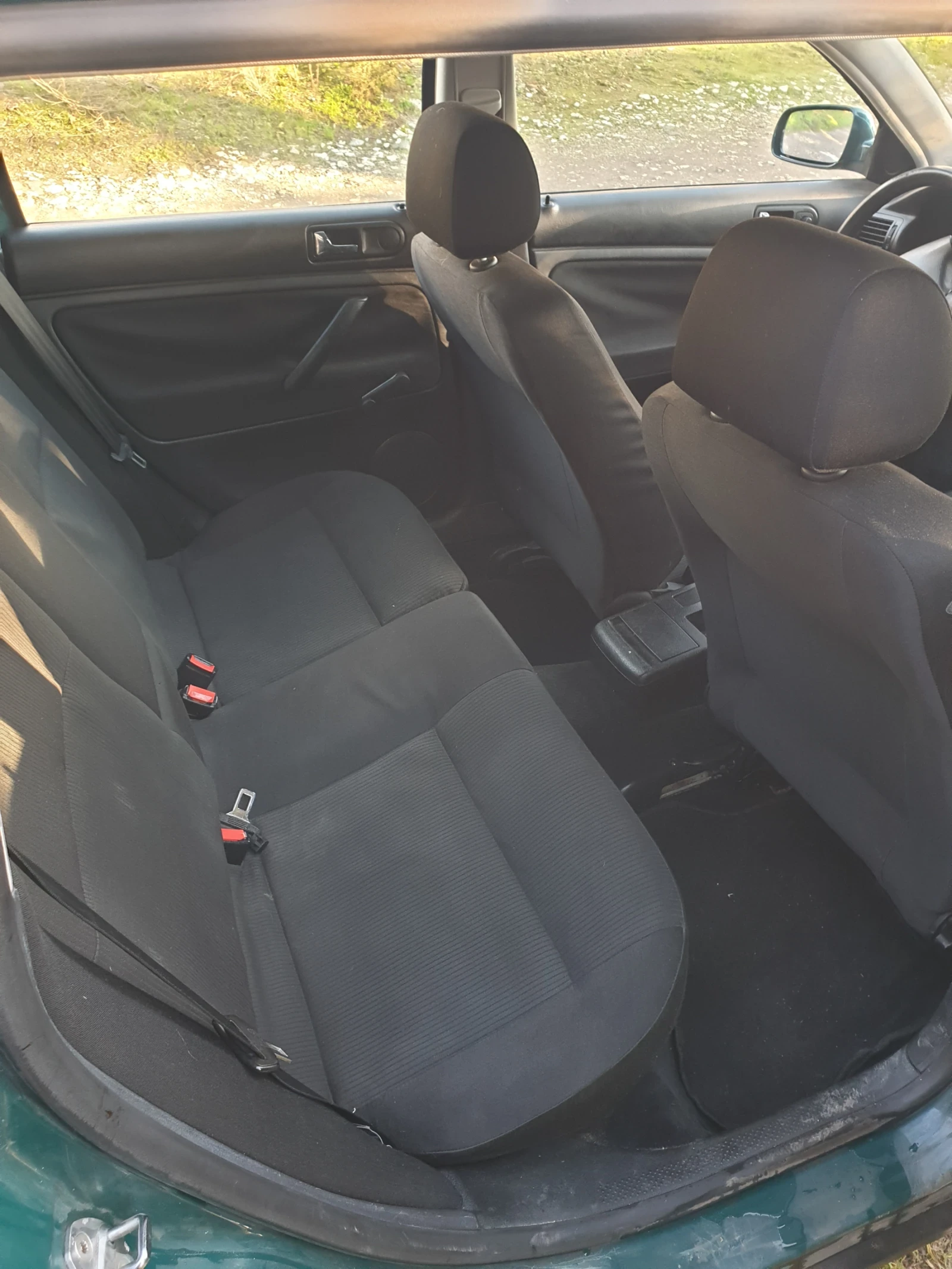 VW Passat, снимка 11 - Автомобили и джипове - 54090647