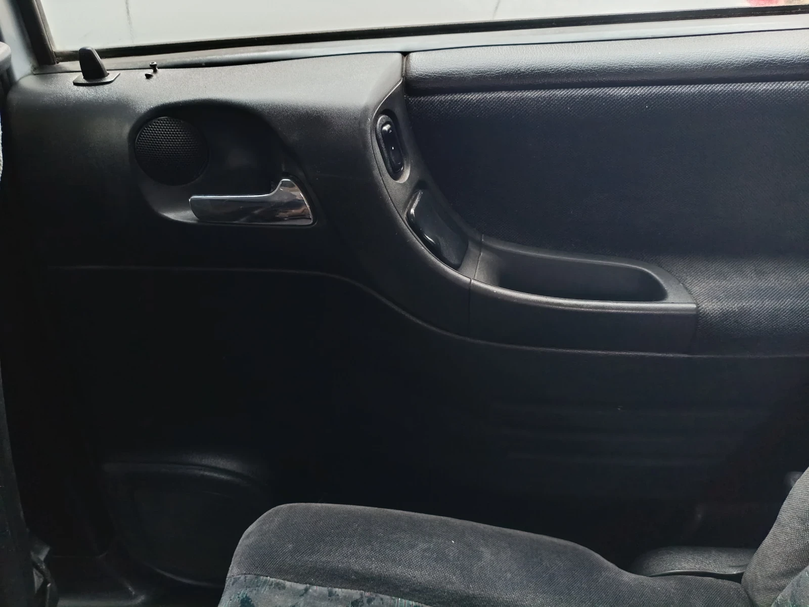 Opel Zafira, снимка 15 - Автомобили и джипове - 54324912