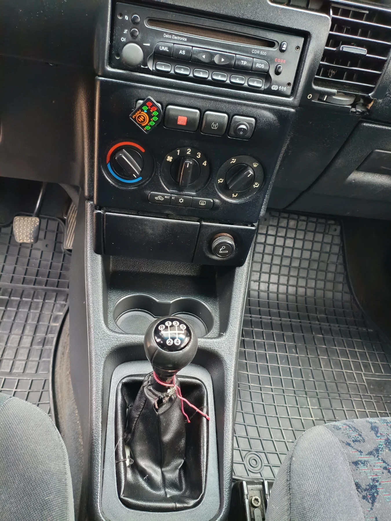 Opel Zafira, снимка 8 - Автомобили и джипове - 54324912