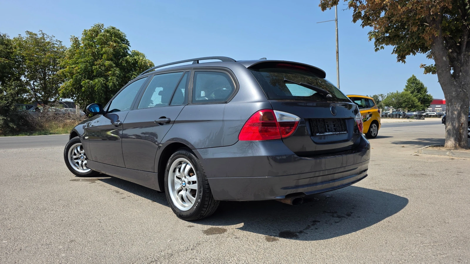 BMW 320 2.0d/122hp/УНИКАТ, снимка 5 - Автомобили и джипове - 54392426