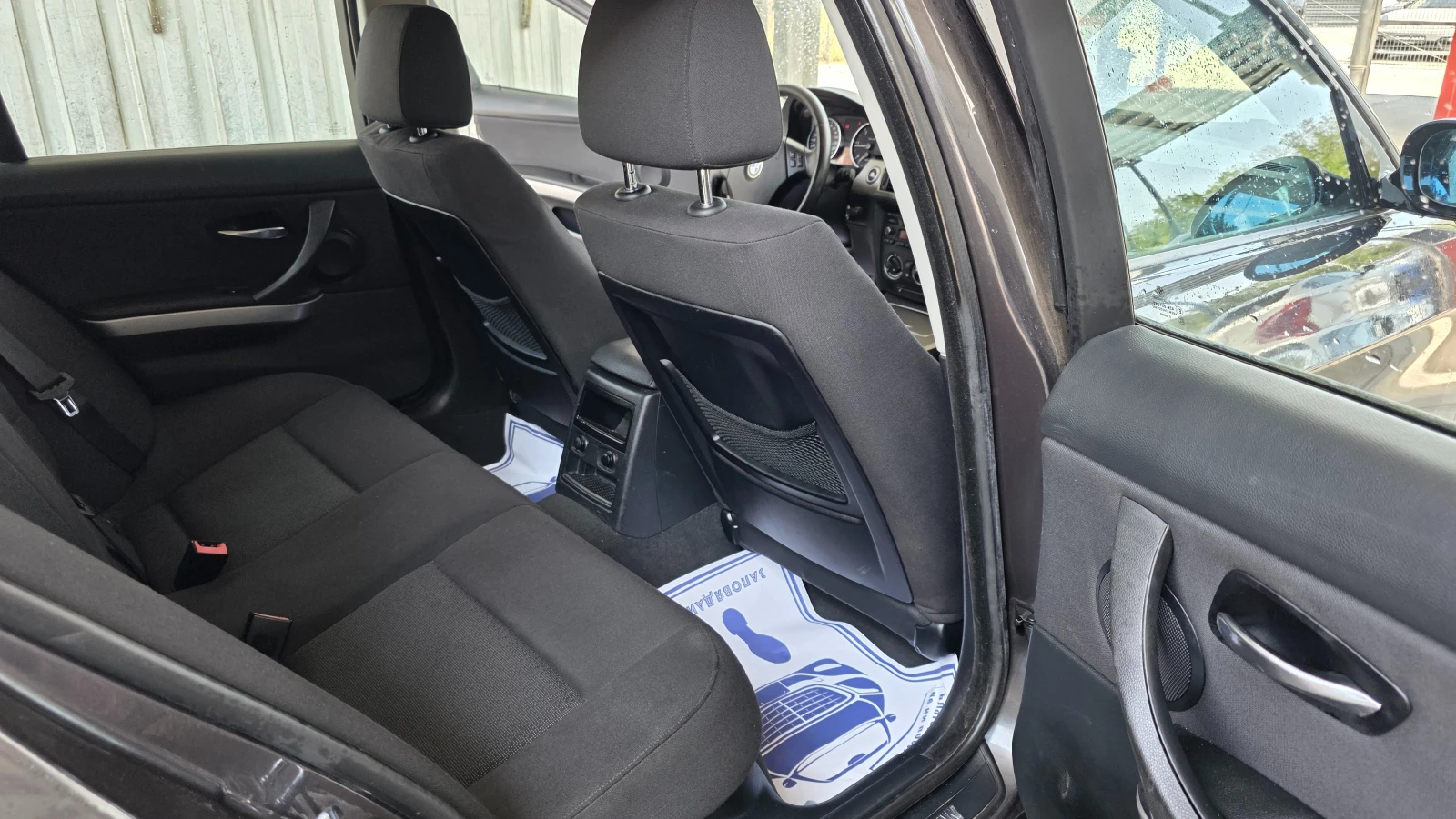 BMW 320 2.0d/122hp/УНИКАТ, снимка 10 - Автомобили и джипове - 54392426
