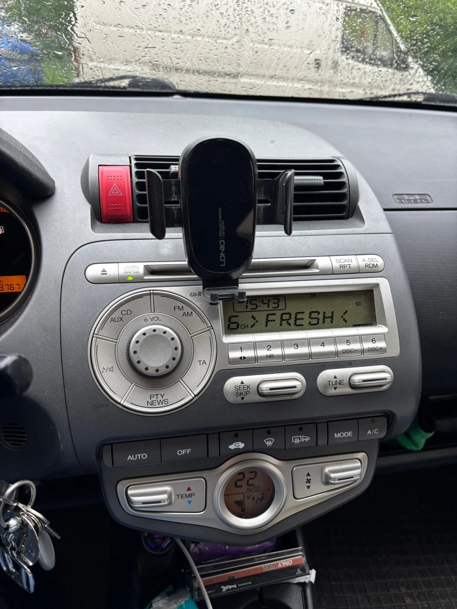 Honda Jazz 1.4, снимка 5 - Автомобили и джипове - 54410984