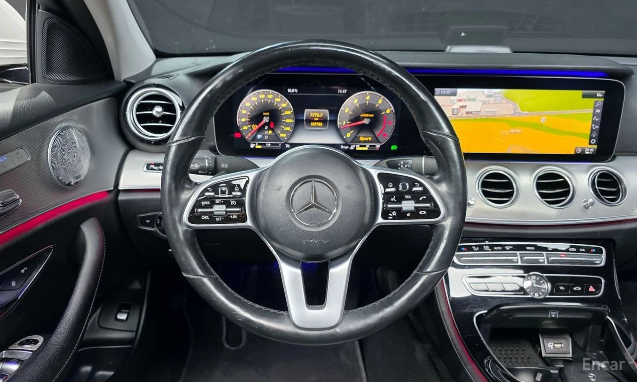 Mercedes-Benz E 300 AMG-LINE* DISTRONIC* 360CAMERA* HEAD-UP* BURMESTER, снимка 7 - Автомобили и джипове - 54596664