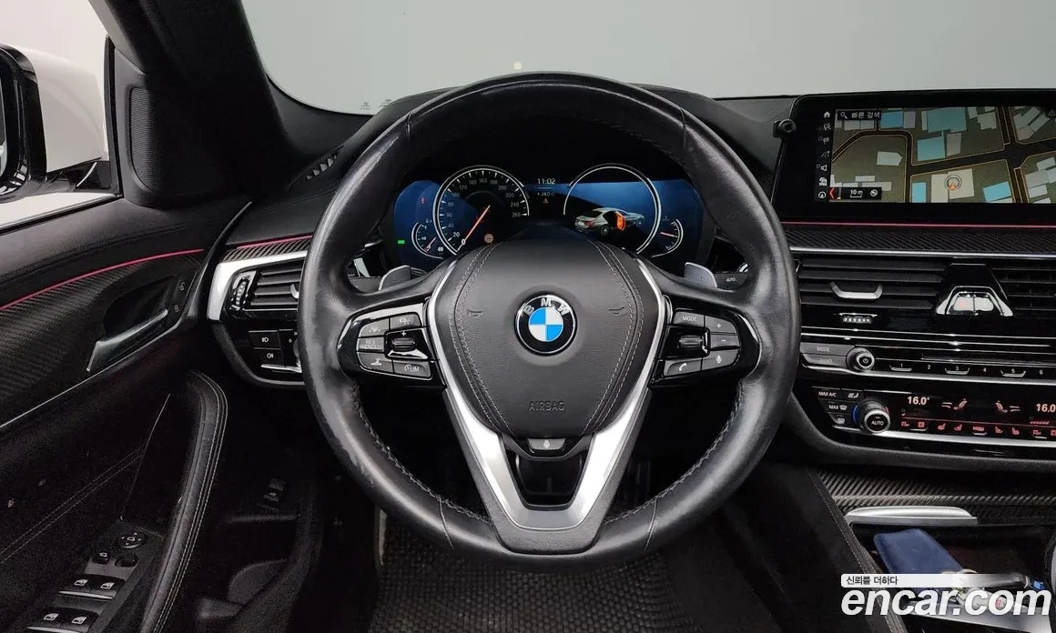 BMW 530 DIGITAL DASH| CARBON| ЩОРИ| ADAPTIVE LED| DISPL KE, снимка 11 - Автомобили и джипове - 55075566