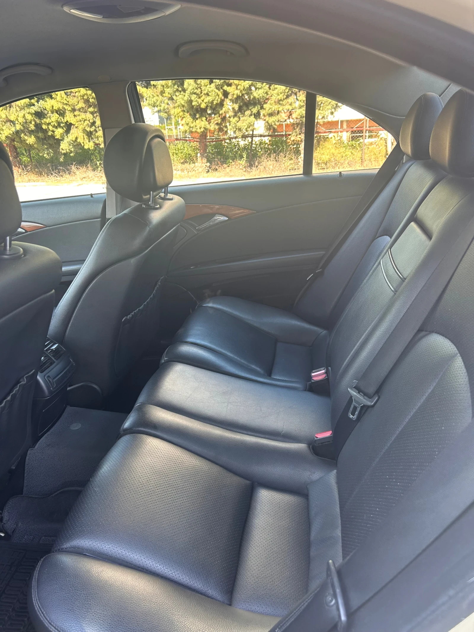 Mercedes-Benz E 200, снимка 6 - Автомобили и джипове - 55248738