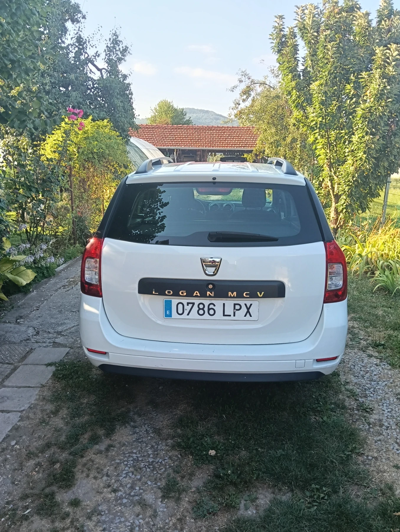 Dacia Logan Mcv, снимка 4 - Автомобили и джипове - 55582106