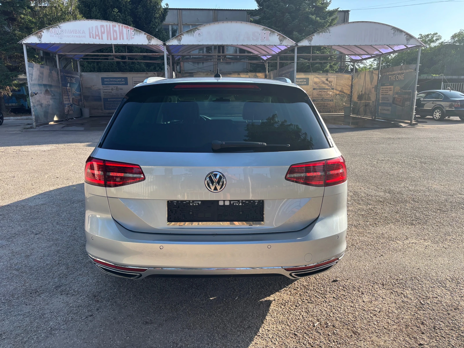 VW Passat R-line, снимка 10 - Автомобили и джипове - 55645209