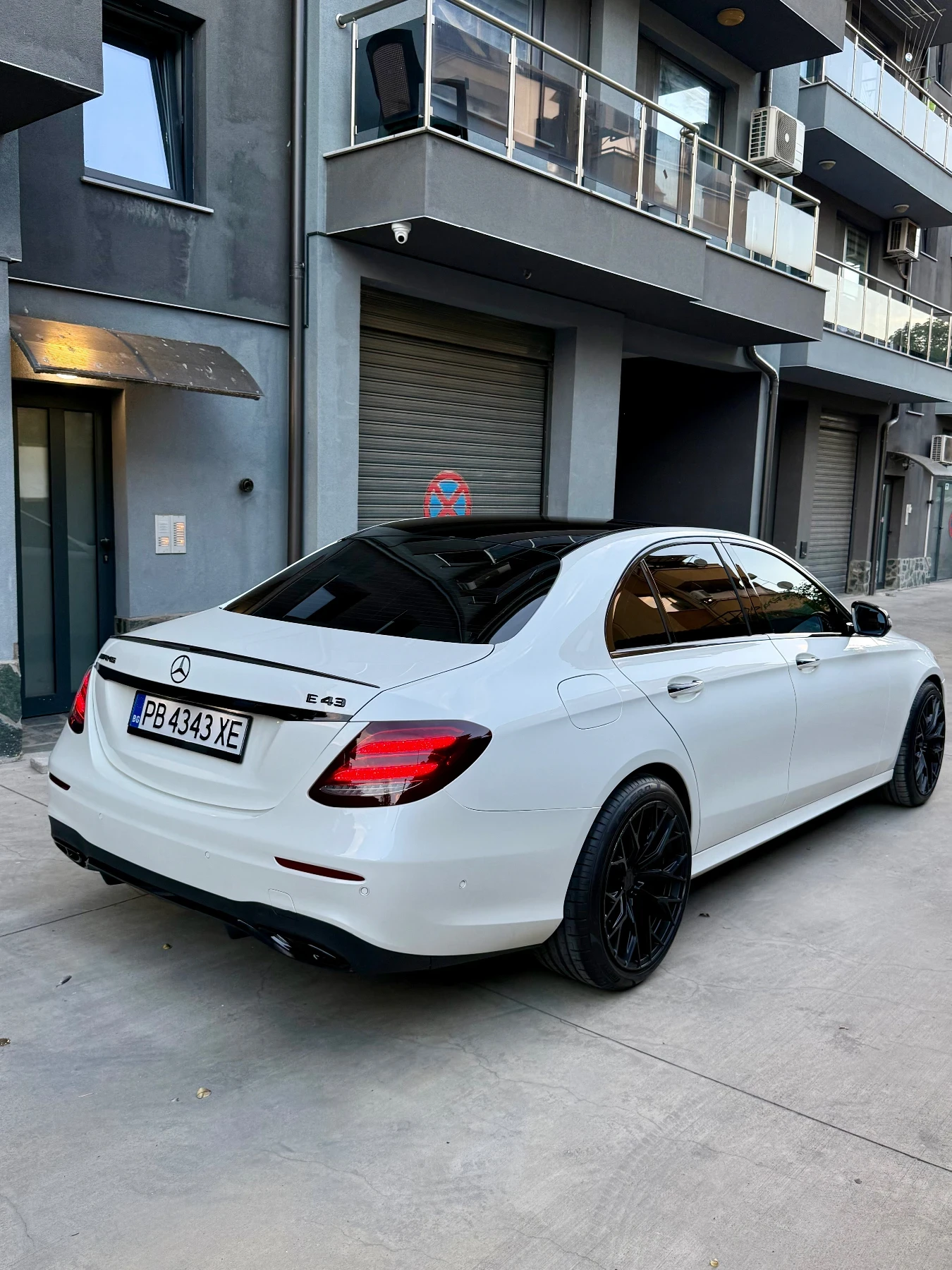 Mercedes-Benz E 43 AMG, снимка 5 - Автомобили и джипове - 55994674