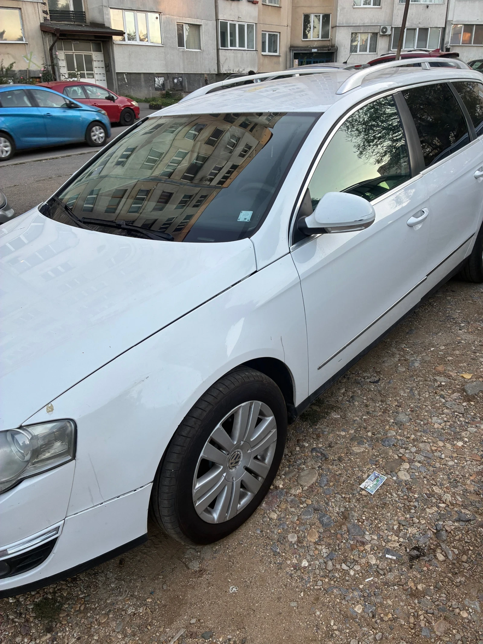 VW Passat 2.0 TDI, снимка 2 - Автомобили и джипове - 56299732