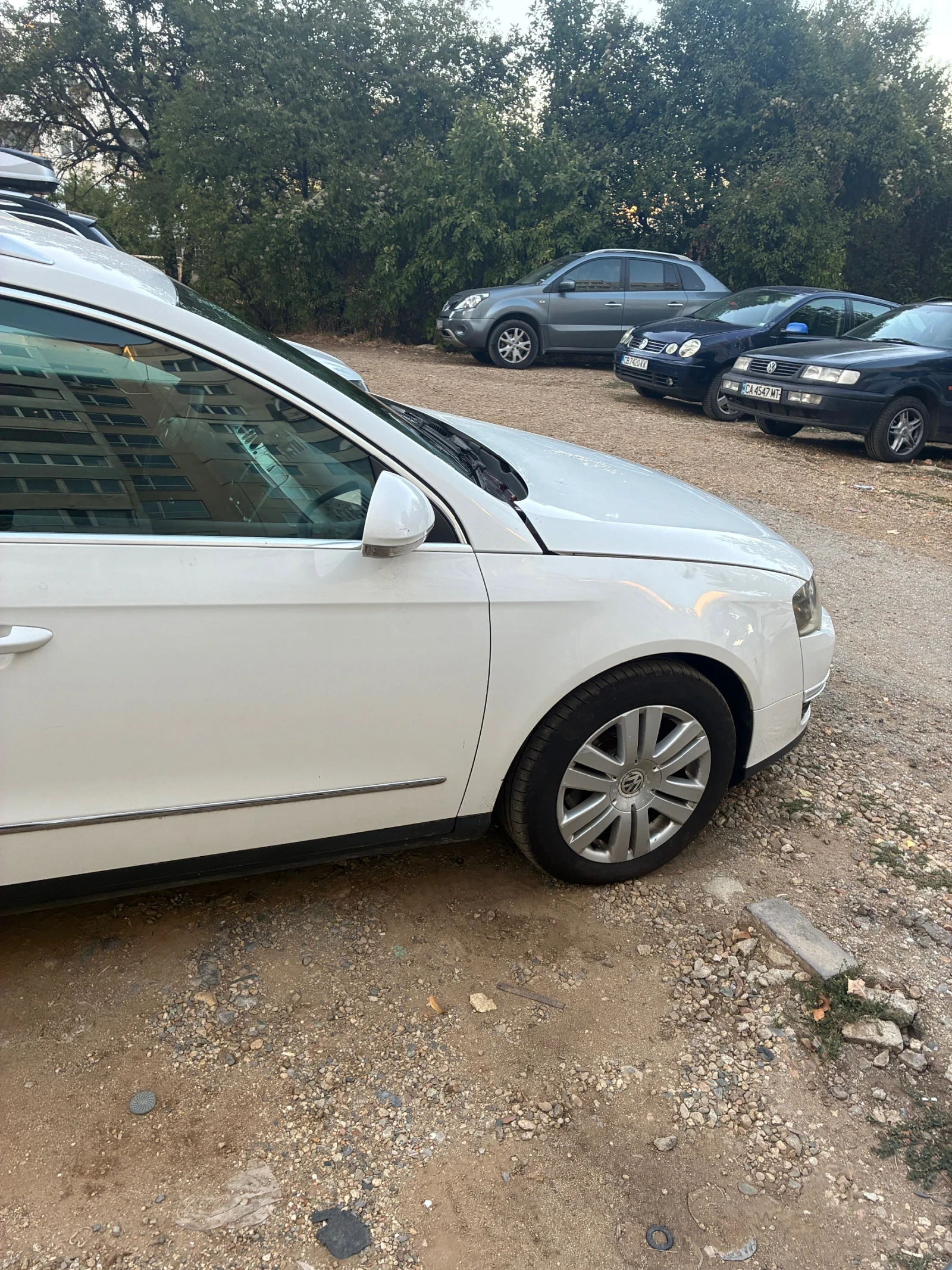 VW Passat 2.0 TDI, снимка 8 - Автомобили и джипове - 56299732