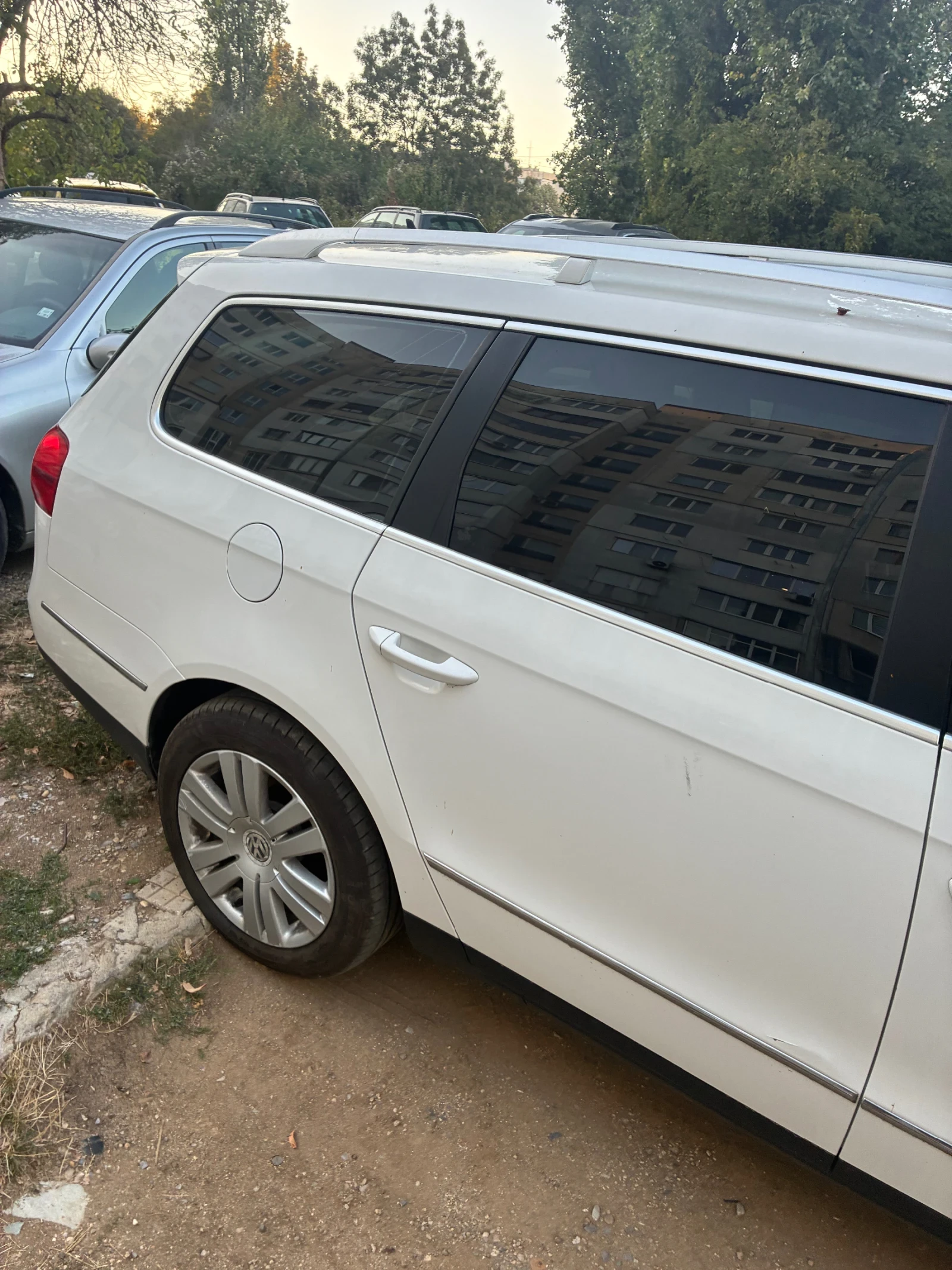 VW Passat 2.0 TDI, снимка 7 - Автомобили и джипове - 56299732