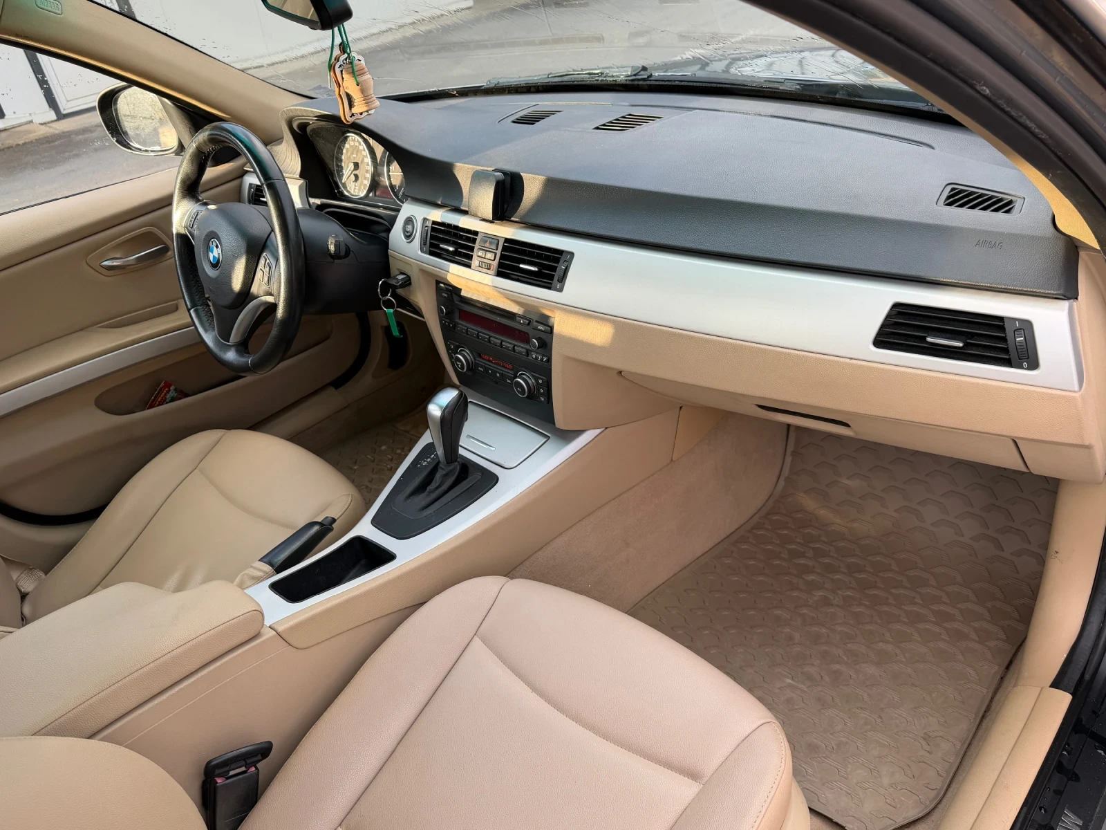 BMW 320 Auto Koja TOP, снимка 8 - Автомобили и джипове - 56727021