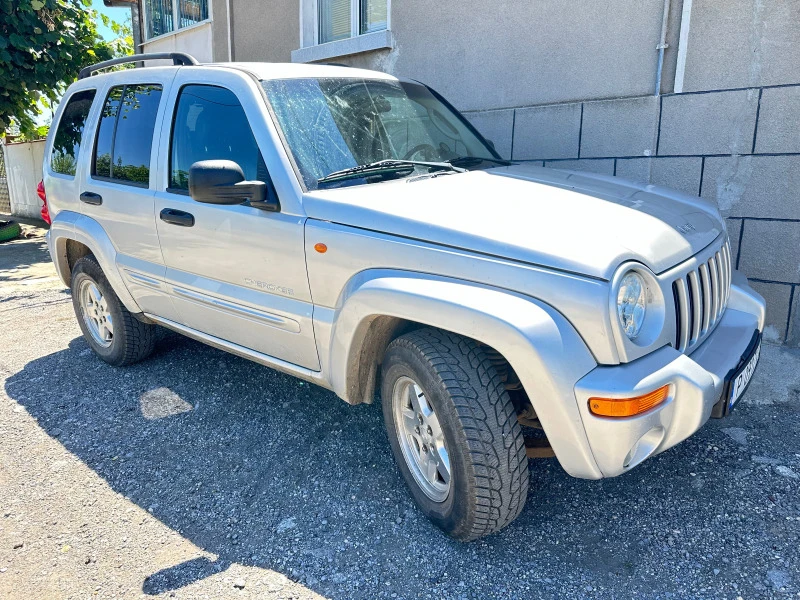 Jeep Cherokee Liberty, снимка 1 - Автомобили и джипове - 46501056