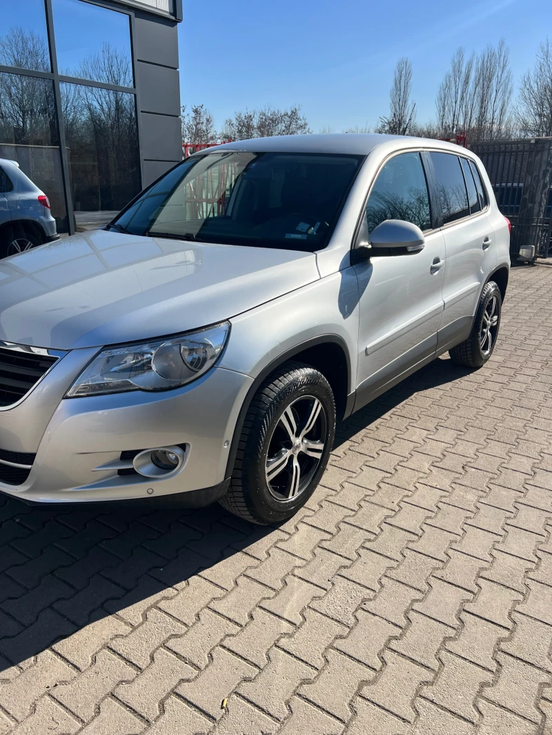 VW Tiguan, снимка 2 - Автомобили и джипове - 49377384