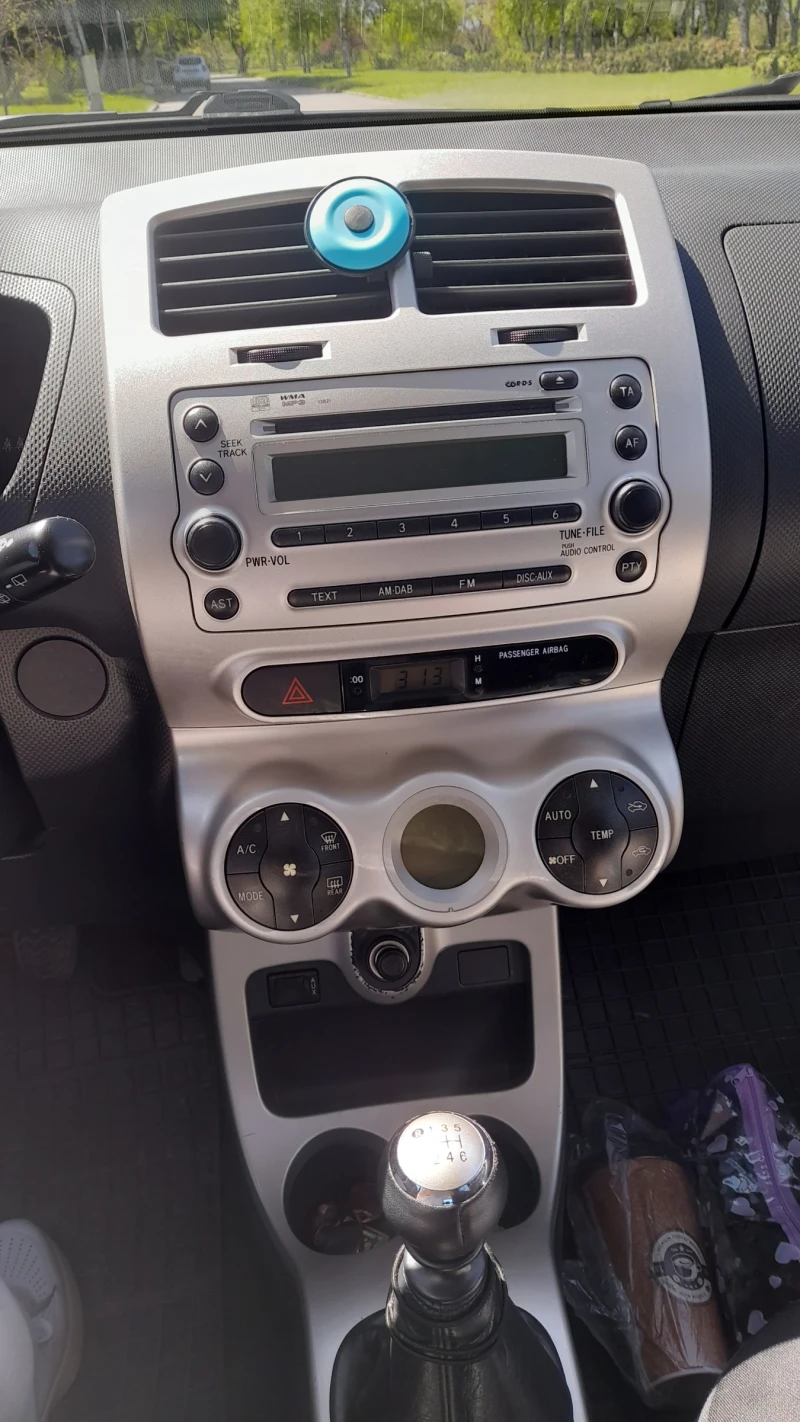 Toyota Urban Cruiser, снимка 6 - Автомобили и джипове - 52206175