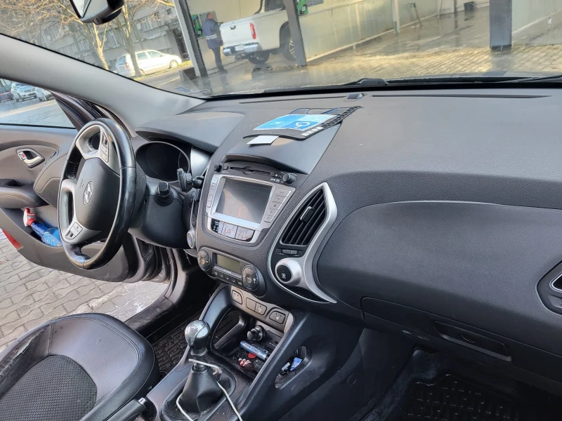 Hyundai IX35, снимка 7 - Автомобили и джипове - 53143306