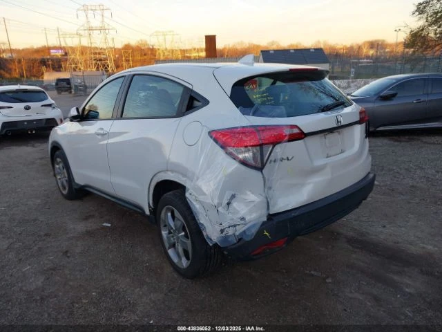 Honda Hr-v 1.8* AWD* КАМЕРА* Cruise control* 50k km* , снимка 8 - Автомобили и джипове - 52861352