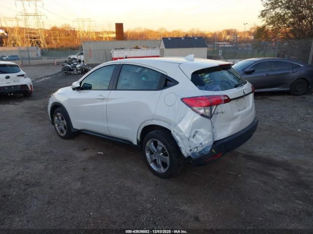 Honda Hr-v 1.8* AWD* КАМЕРА* Cruise control* 50k km* , снимка 3 - Автомобили и джипове - 52861352