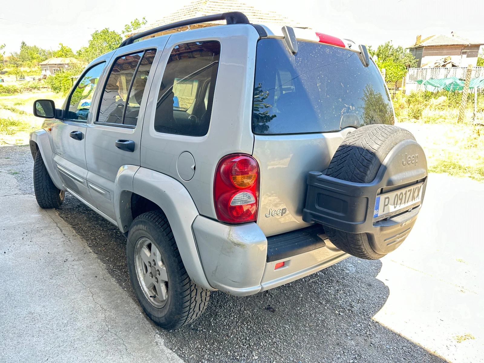 Jeep Cherokee Liberty - изображение 4