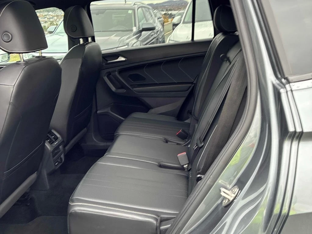 VW Tiguan * Comfortline R Line Black Edition * CARFAX *   | Mobile.bg   12