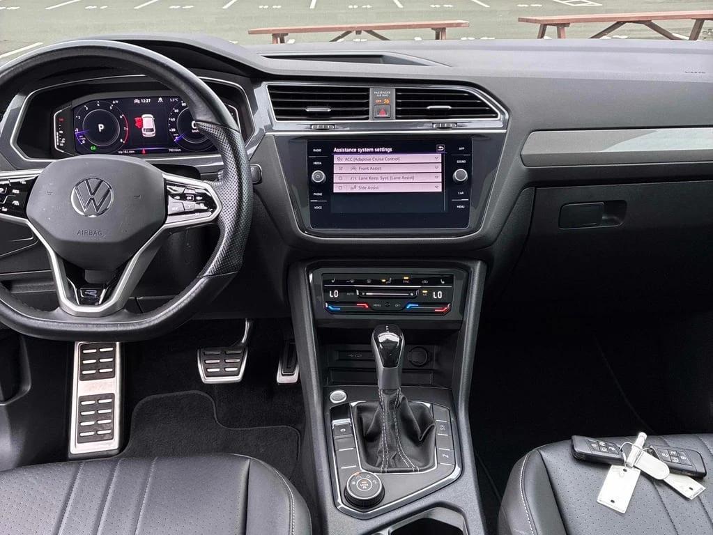 VW Tiguan * Comfortline R Line Black Edition * CARFAX * БЕЗ  - изображение 9