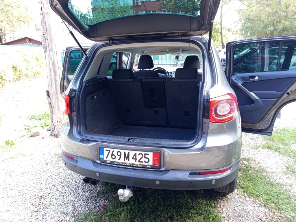 VW Tiguan 2.0 TDI, снимка 4 - Автомобили и джипове - 53776471