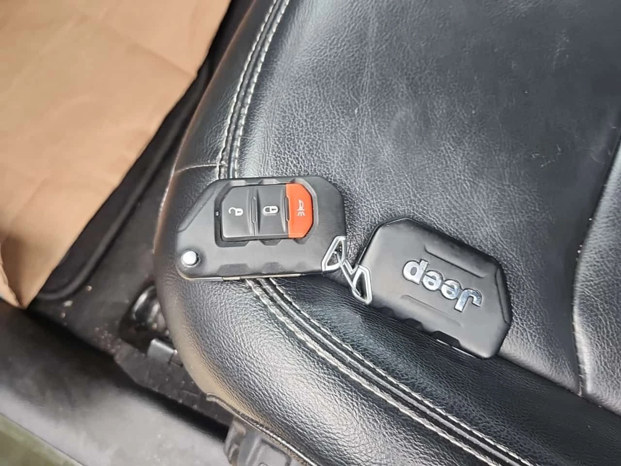 Jeep Wrangler 2.0L * SAHARA * CARFAX *  | Mobile.bg � ����������� 11