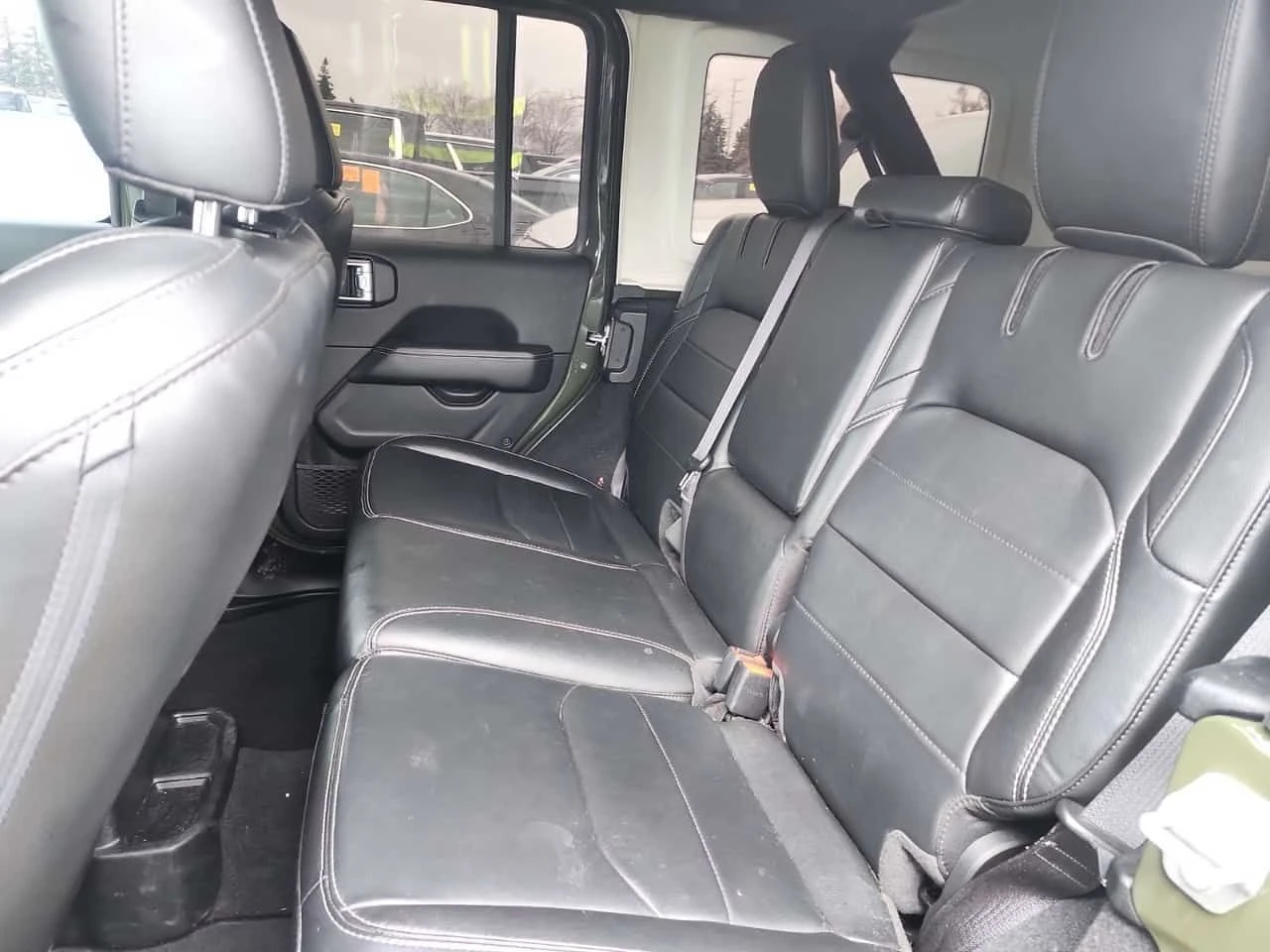 Jeep Wrangler 2.0L * SAHARA * CARFAX *  | Mobile.bg � ����������� 10