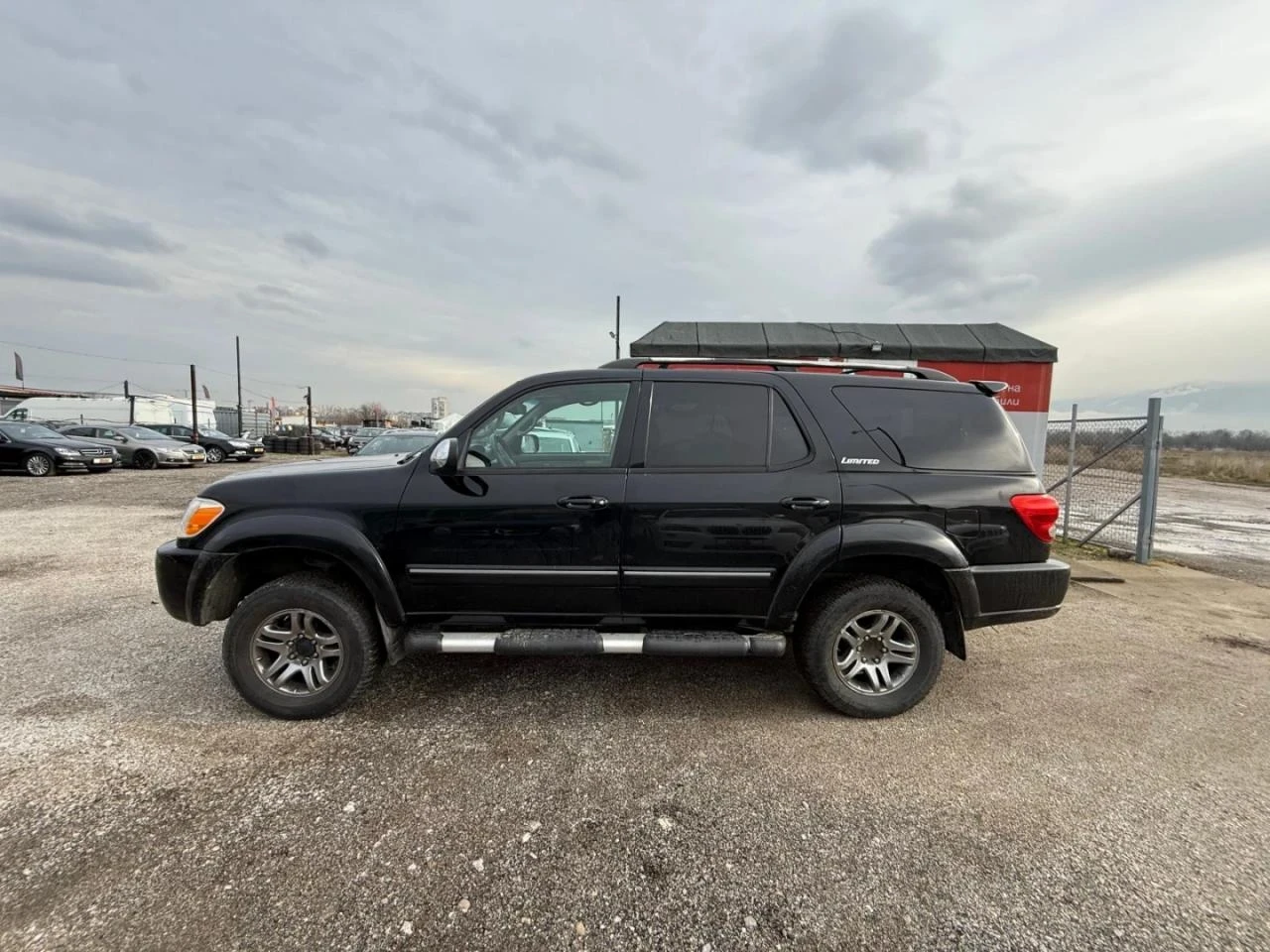 Toyota Sequoia 4.7 V8 ГАЗ 6+ 1, снимка 7 - Автомобили и джипове - 54352857