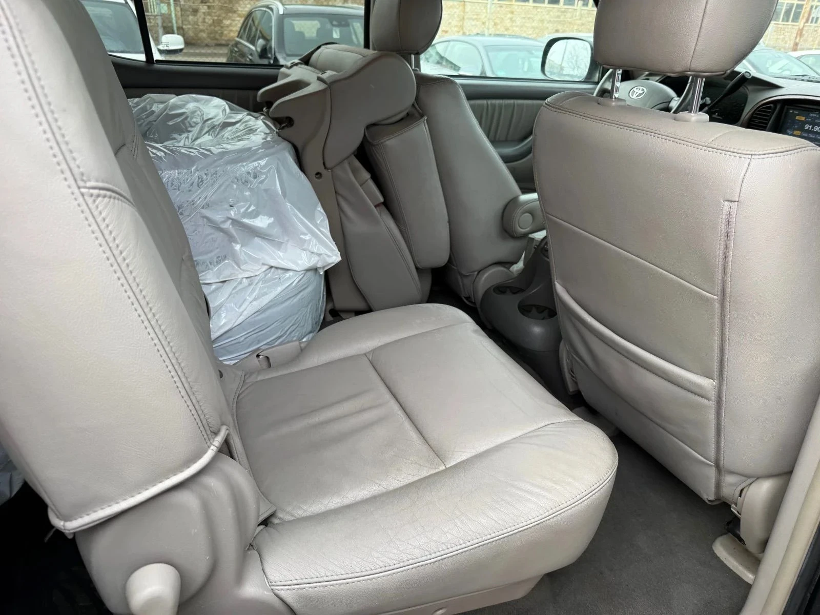 Toyota Sequoia 4.7 V8 ГАЗ 6+ 1, снимка 14 - Автомобили и джипове - 54352857