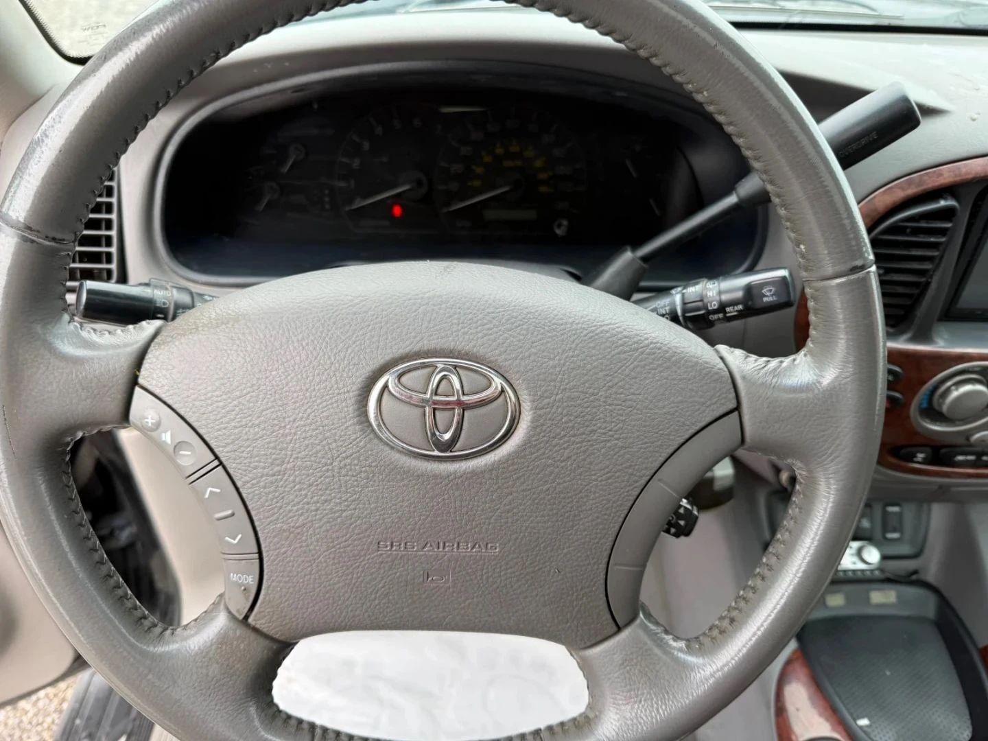 Toyota Sequoia 4.7 V8 ГАЗ 6+ 1, снимка 13 - Автомобили и джипове - 54352857